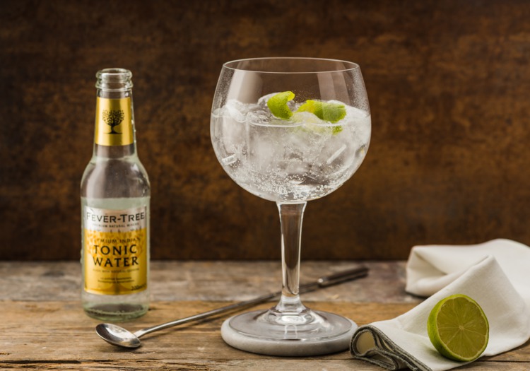 fever-tree receptúra gin tonic cuba libre perfect storm moscow mule vodka tonic elderflower fizz whisky and ginger gunner summer cup st clements szombati zsolt