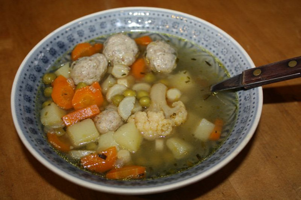 recept főétel melegétel leves zöldség gombóc