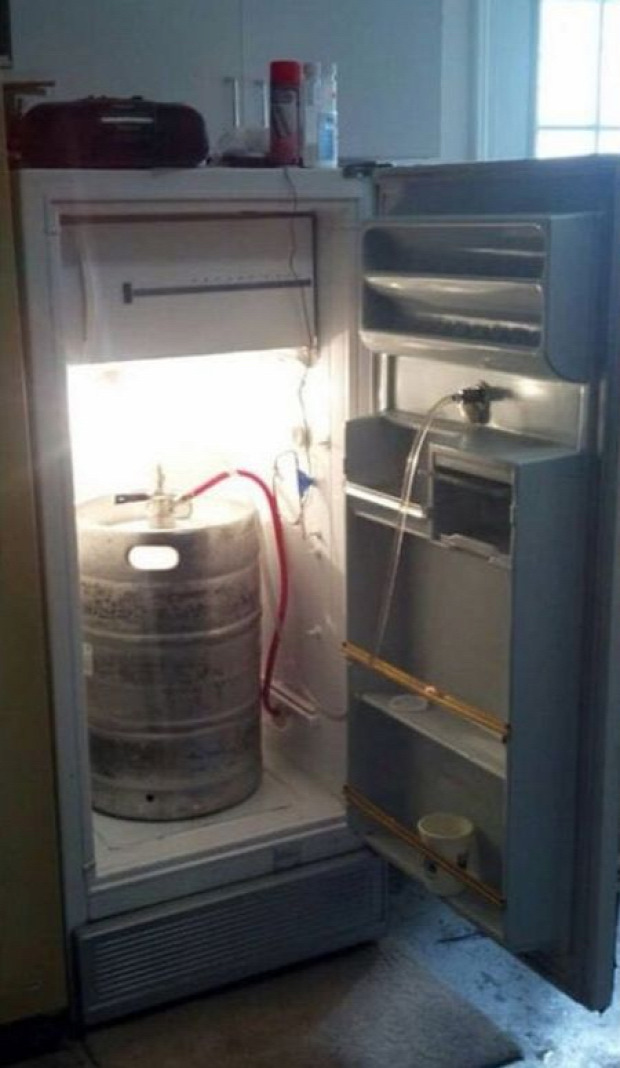 Hétvégi dizájn férfias hűtőszekrény sör átépítés