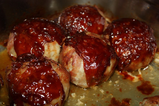 recept főétel melegétel húsétel húsgombóc fasírt bacon BBQ csili