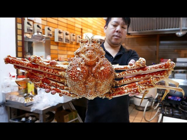 videó street food japán okinawa rák pókrák