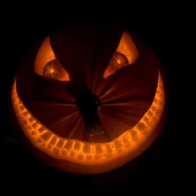 halloween tökfaragás töklámpás