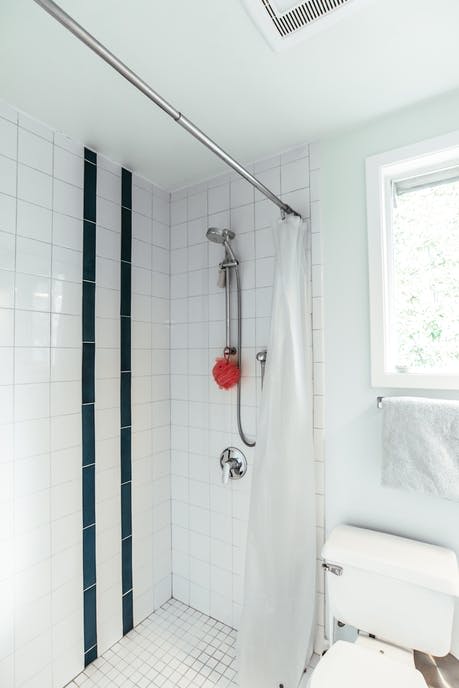 kis lakás kis ház mini otthon nagyvilág felújítás minimalista modern otthonos