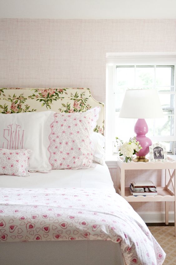 shabby chic romantikus stílus pink pasztell rózsaszín virtuális paletta színes falak hálószoba