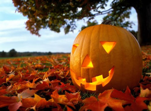 halloween tökfaragás töklámpás