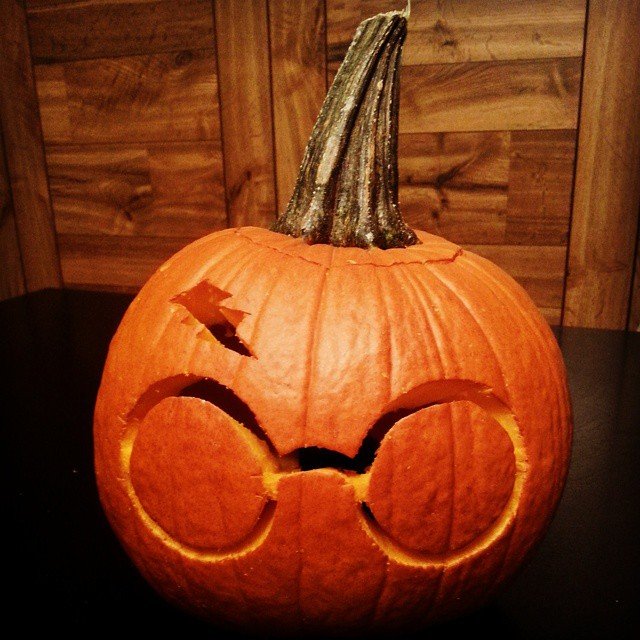 halloween tökfaragás töklámpás