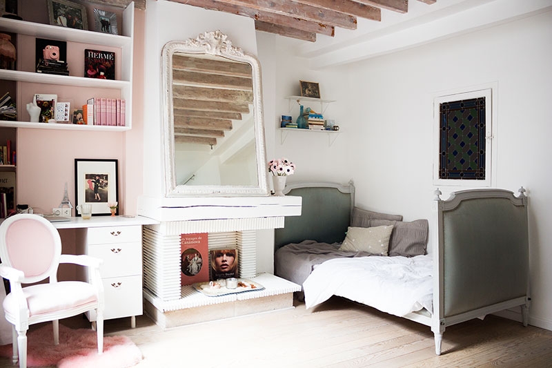 garzon nagyvilág shabby chic csajos kis lakás praktikus kialakítás pasztell színek rózsaszín falak