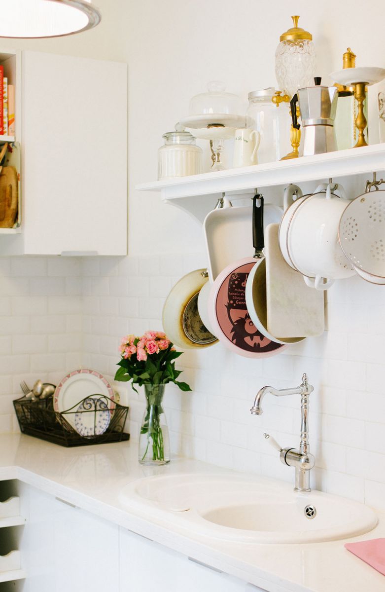 garzon nagyvilág shabby chic csajos kis lakás praktikus kialakítás pasztell színek rózsaszín falak