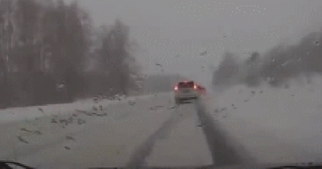 mázli fail baleset hó út csúszós