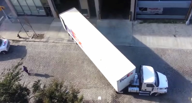 kamion vezetés technika parkolás érdekes videó