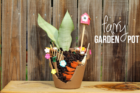 40+ Creative DIY Garden Containers and Planters from Recycled Materials 13_1