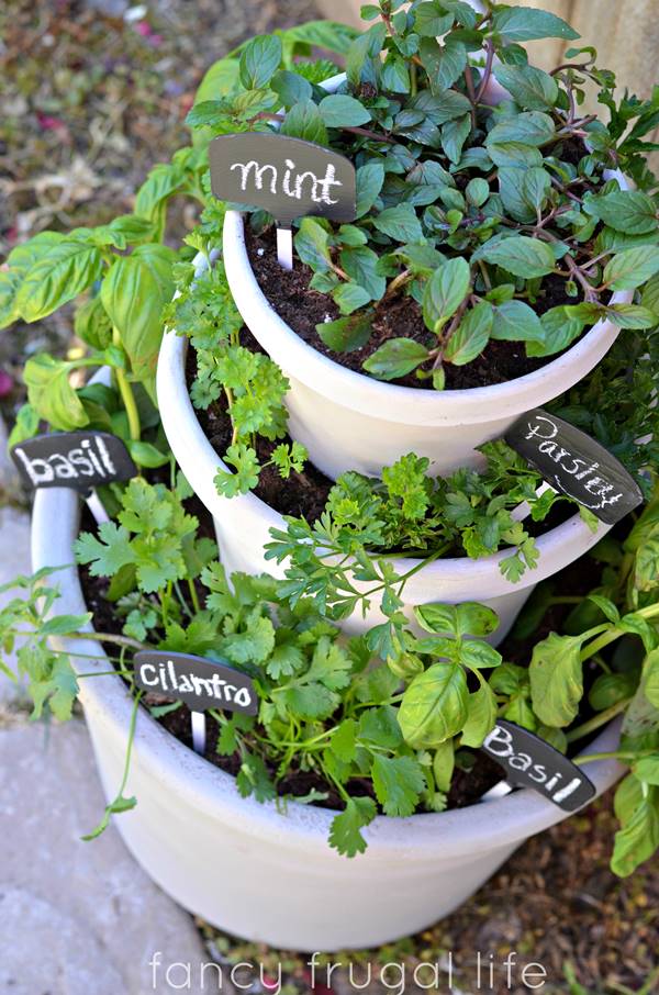 35+ Creative DIY Herb Garden Ideas --&gt; DIY Stacked Herb Garden