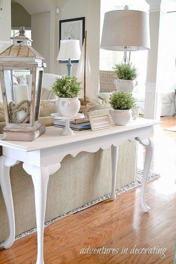 Love these vignettes!!! Not crazy about all the white, but love the concept. I need a pop of color!