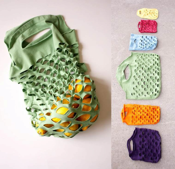40+ Creative Ideas to Repurpose and Reuse Your Old T-shirts --&gt; Easy Knit Produce Bag