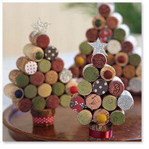 20-Brilliant-DIY-Wine-Cork-Craft-Projects-for-Christmas-Decoration2.jpg