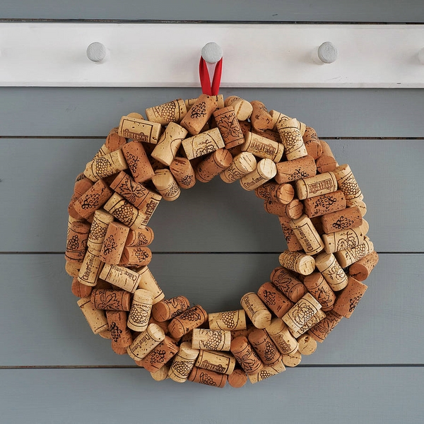 Christmas decoration ideas cork wreath DIY christmas wreaths