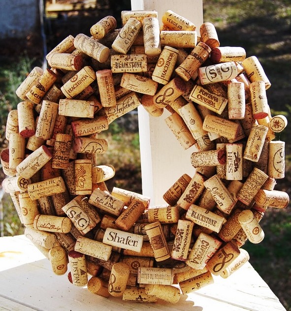 rustic christmas wine cork wreath diy christmas wreath ideas 