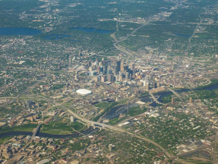 fenntartható építészet városfejlesztés Minneapolis urbanisztika hajléktalanság