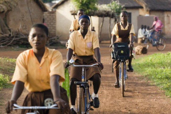 UNICEF UNICEF program Ghána Kerékpár