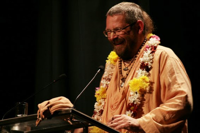 Paramadvaiti szvami hírességek hinduizmus programajánló
