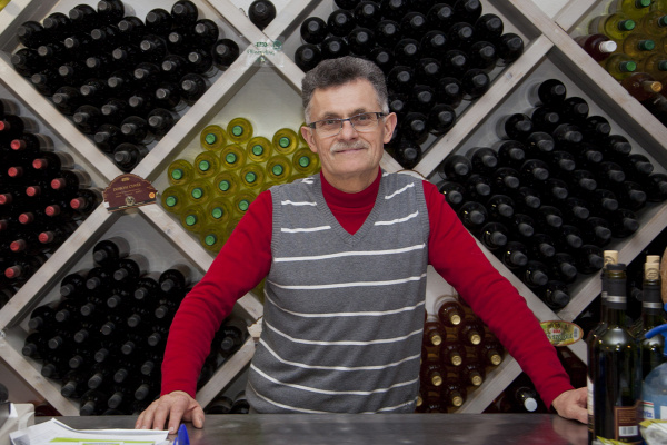 Nivegy-völgy Nivegy-völgyi névjegy balatoncsicsói plébánia borász bor névjegyek