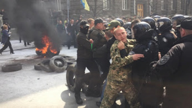 Ukrajna Kijev verekedés Avtomajdan tüntetés