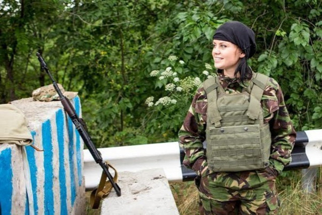Ukrajna divatsprint háború katonák