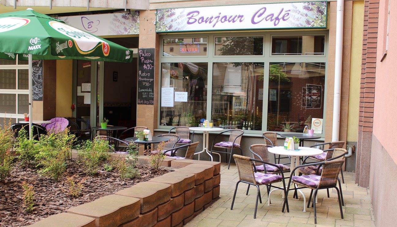 belföld Budapest IX. kerület brunch francia stílus kávé kávézó reggeli shabby chic wifi állatbarát szendvics