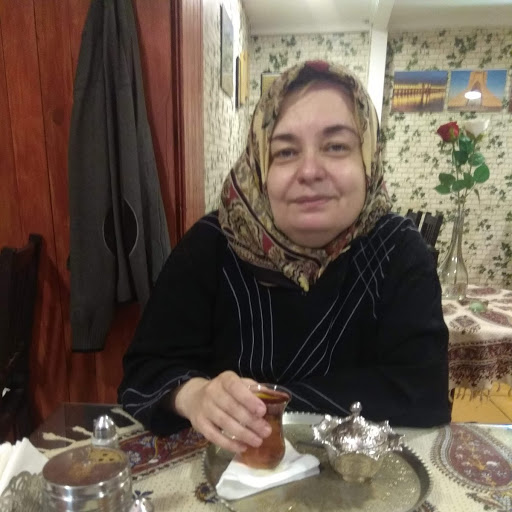 belföld Budapest vendégírás Mester utca A-tól Z-ig perzsa tea sáfrány
