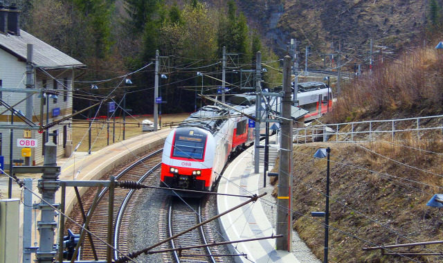 Ausztria Alsó-Ausztria Semmering vonat Semmeringbahn