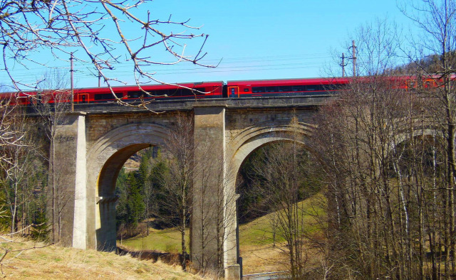 Ausztria Alsó-Ausztria Semmering vonat Semmeringbahn