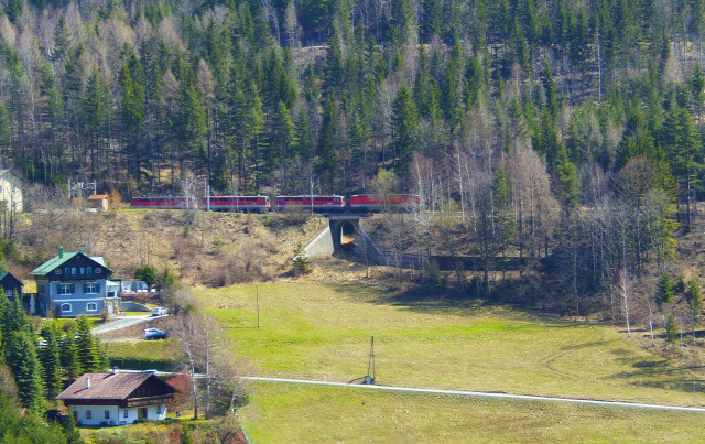 Ausztria Alsó-Ausztria Semmering vonat Semmeringbahn