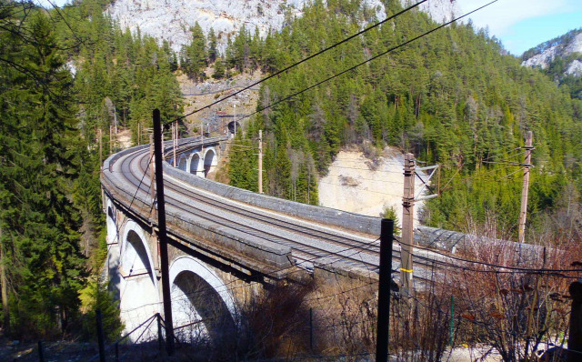 Ausztria Alsó-Ausztria Semmering vonat Semmeringbahn