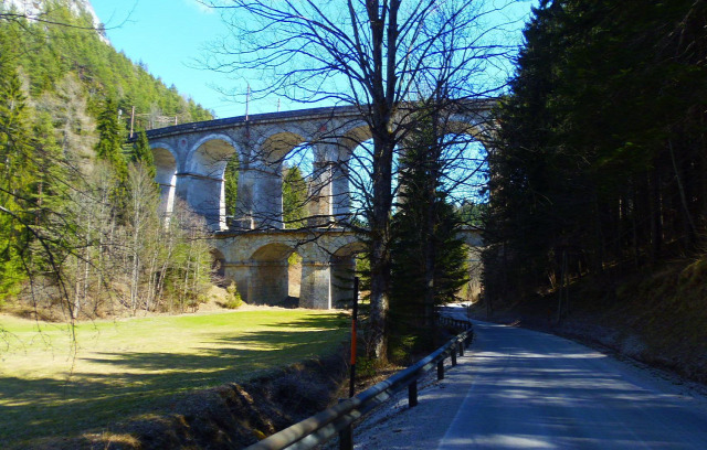 Ausztria Alsó-Ausztria Semmering vonat Semmeringbahn