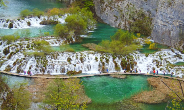 Horvátország szurdok túraút Plitvice vízesések