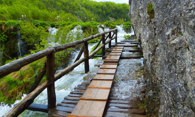 Horvátország szurdok túraút Plitvice vízesések