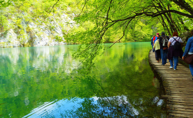 Horvátország szurdok túraút Plitvice vízesések