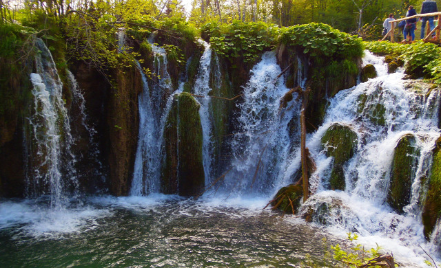 Horvátország szurdok túraút Plitvice vízesések