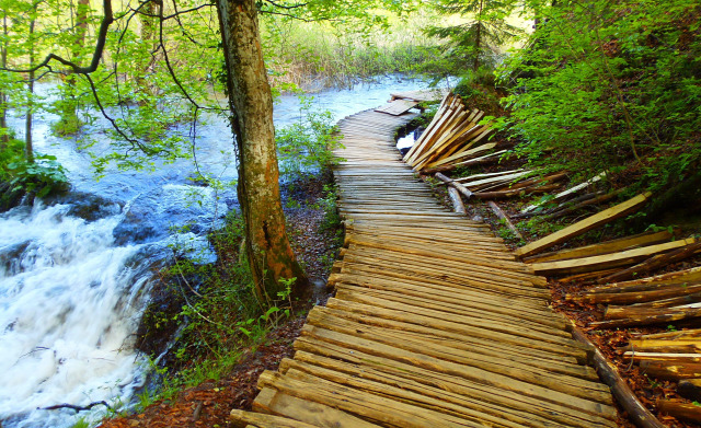 Horvátország szurdok túraút Plitvice vízesések