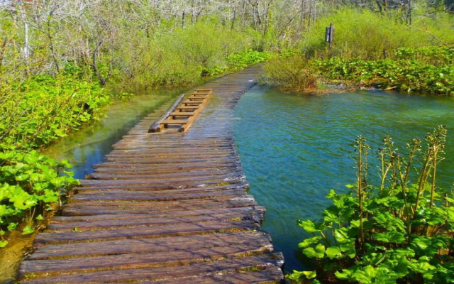 Horvátország szurdok túraút Plitvice vízesések