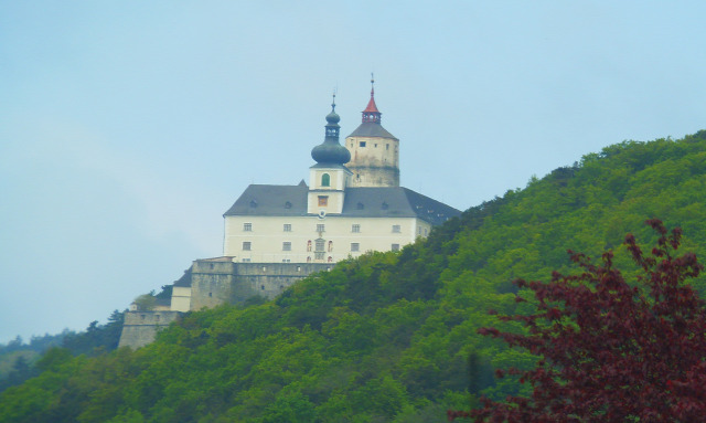 Ausztria Burgenland várak Fraknó Esterházy