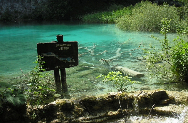 Horvátország szurdok túraút Plitvice vízesések