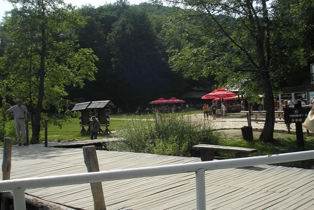 Horvátország szurdok túraút Plitvice vízesések