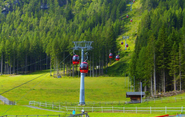 Ausztria Salzburg tartomány hegy kis-kabinos felvonó Mauterndorf Grosseckbahn