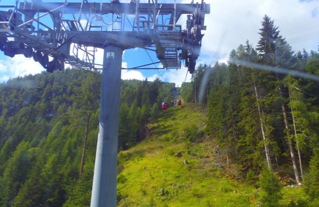 Ausztria Salzburg tartomány hegy kis-kabinos felvonó Mauterndorf Grosseckbahn