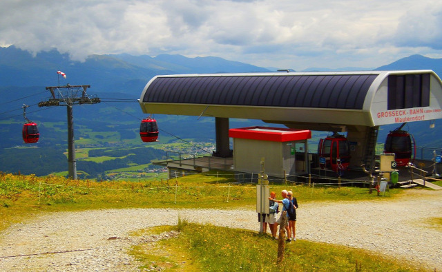 Ausztria Salzburg tartomány hegy kis-kabinos felvonó Mauterndorf Grosseckbahn