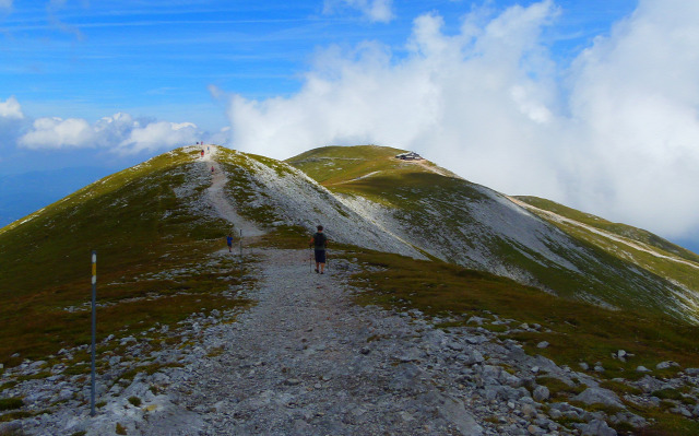 Ausztria Alsó-Ausztria Schneeberg hegy szurdok libegő Weichtalklamm csúcskereszt