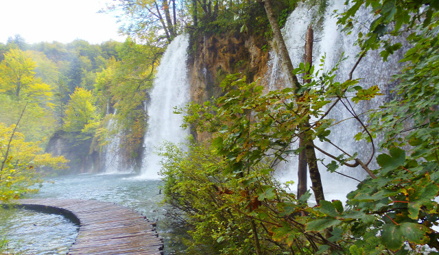 Horvátország szurdok túraút Plitvice vízesések