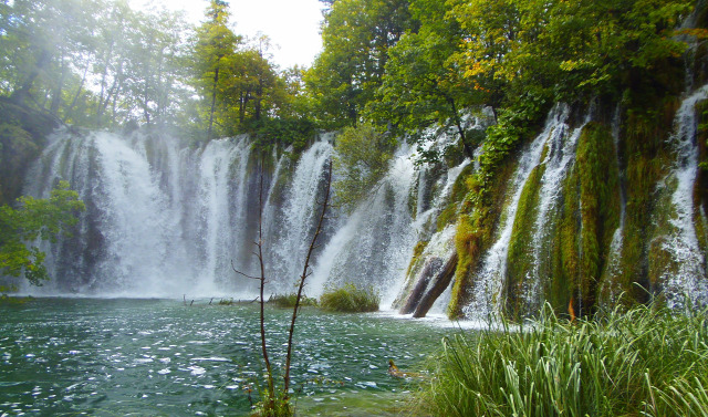 Horvátország szurdok túraút Plitvice vízesések