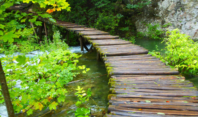 Horvátország szurdok túraút Plitvice vízesések